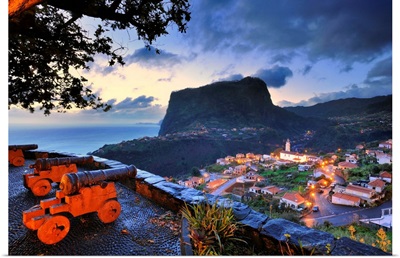 Portugal, Madeira, Faial fortress towards Penha d'Aguia