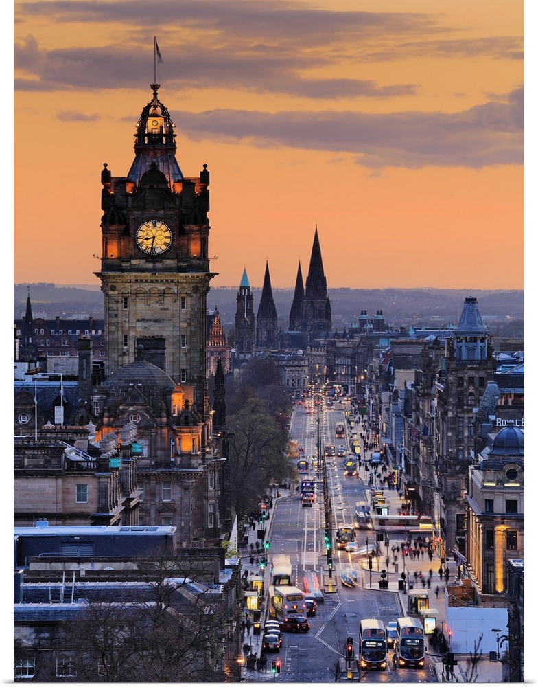 UK, Scotland, Great Britain, Edinburgh, Prince's Street and the Balmoral Hotel clocktower, view from Calton Hill Park.