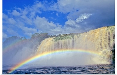 South America, Venezuela, Bolivar, Canaima National Park, Saltos Hacha falls