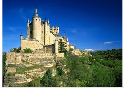 Spain, Castilla y Leon, Segovia, View of Alcazar castle