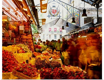 Spain, Catalonia, Barcelona, La Boqueria, a famous market