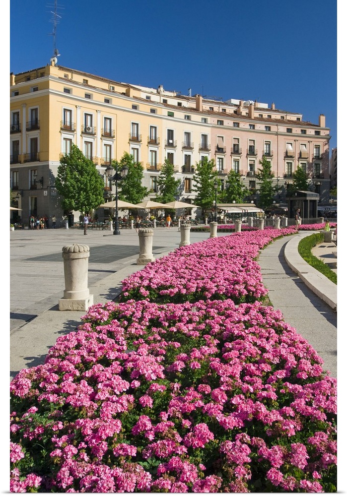 Spain, Comunidad de Madrid, Plaza de Oriente, Los Jardines de la Plaza de Oriente