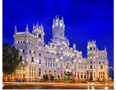 Spain, Madrid, Plaza de Cibeles, cibeles, correos building, historic building of mails