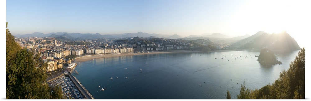 Spain, San Sebastian, Panoramic view from the fortress