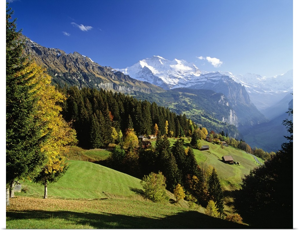 Switzerland, Bern, Berner Oberland, Wengen towards Jungfrau