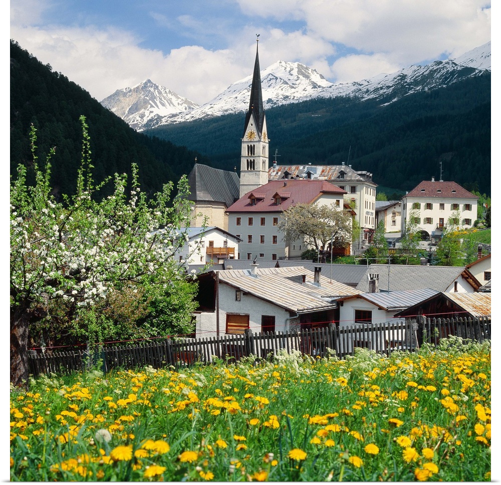 Switzerland, Graubunden, Mustair valley, Santa Maria village