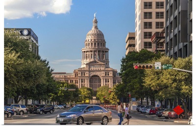 Texas, Austin, looking up North Congress Avenue toward Texas State Capital