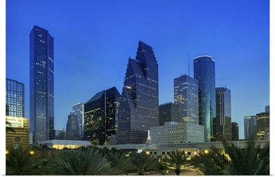 Texas, Houston skyline from the Downtown Aquarium at dusk