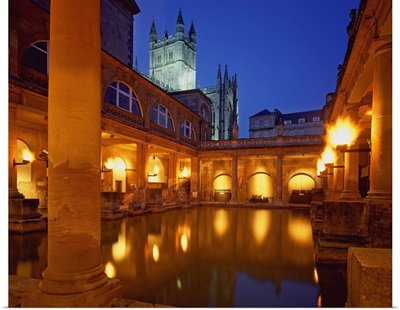 UK, England, Dorset, Bath town, Roman Baths and the Abbey in background
