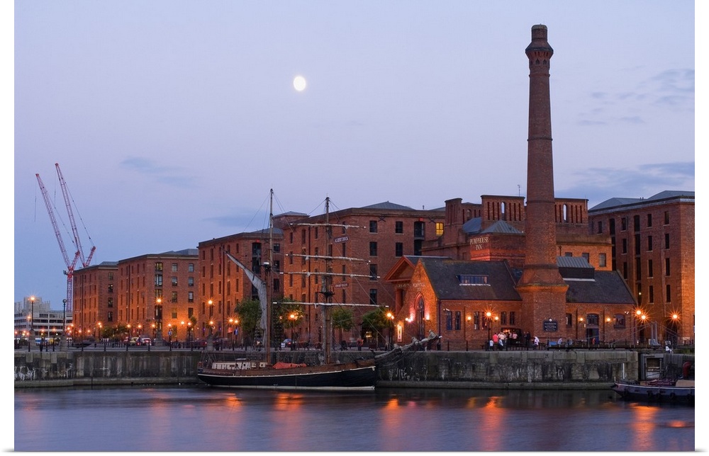 United Kingdom, UK, England, Liverpool, Albert Dock and the chimney of Pumphouse Inn