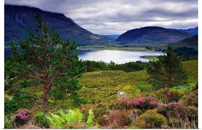 UK, Scotland, Highlands, Loch Torridon and Liatach mountain in background