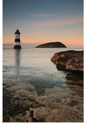 UK, Wales, Anglesey, Penmon Point Lighthouse