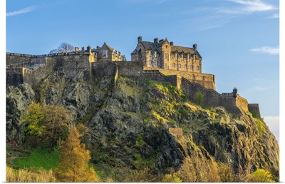 United Kingdom, Scotland, Edinburgh, Castle Seen From Princes Street Gardens