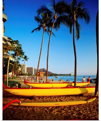 United States, Hawaii, Waikiki beach, boats on sand, Diamond Head in background