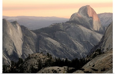 USA, CA, Yosemite National Park, Half Dome Mountain seen from Olmsted Point