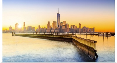 USA, New Jersey, Lower Manhattan Skyline With One World Trade Center At Sunrise