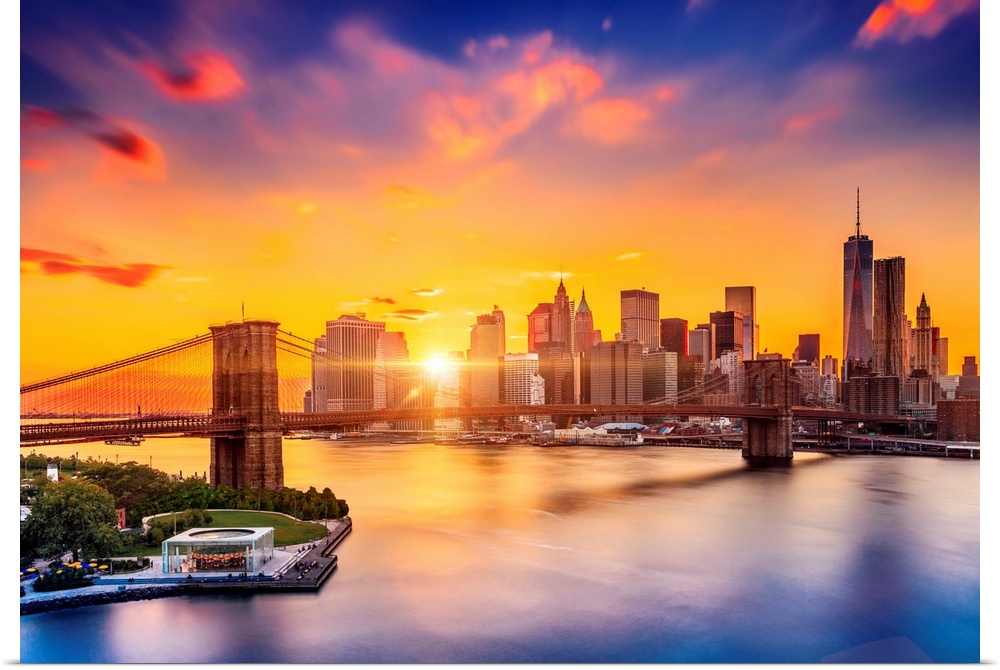 USA, New York City, Manhattan, East River, Brooklyn Bridge, View from Dumbo towards Manhattan skyline with One World Trade...