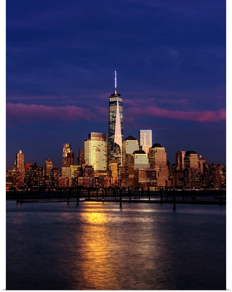 USA, New York City, Manhattan, Lower Manhattan, One World Trade Center, Freedom Tower, Empire State Building from New Jersey.