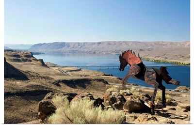 Washington, Vantage, metal sculpture of wild horses overlooking Columbia River
