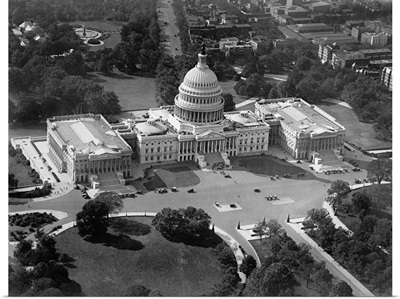 Aerial view of the United States Capitol
