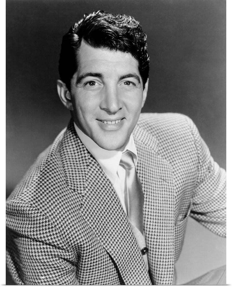 Black and white photograph of Dean Martin.