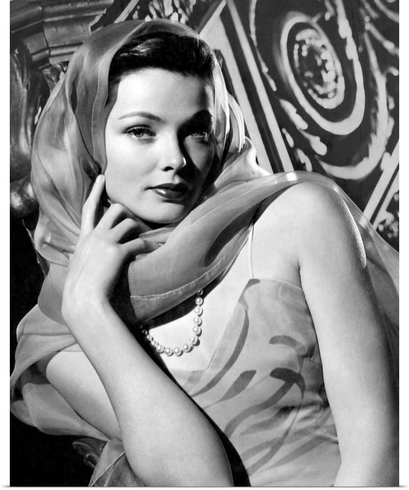 Gene Tierney in The Razor's Edge - Vintage Publicity Photo