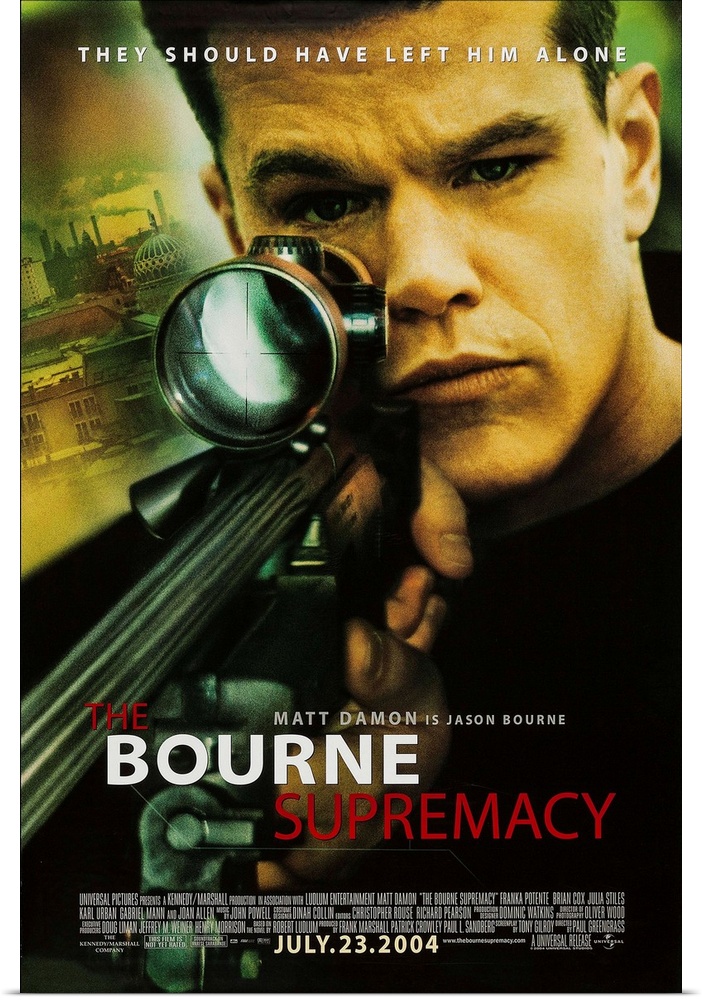 THE BOURNE SUPREMACY, Matt Damon on US poster art, 2004, ..Universal Pictures/courtesy Everett Collection