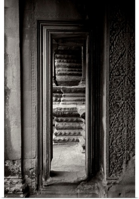 Angkor Wat II, Black and White
