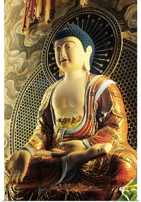 A Buddha figurine at the Buddha Tooth temple.