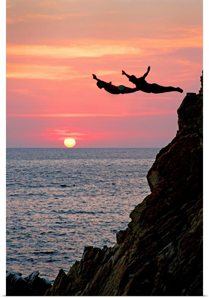 Acapulco Cliff Divers At Sunset