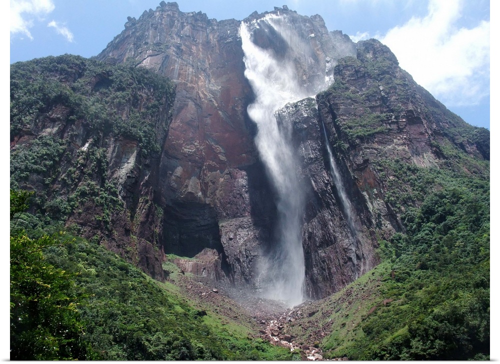Angel waterfalls, Canaima, Venezuela.