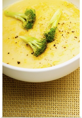 Bowl of broccoli soup, close-up
