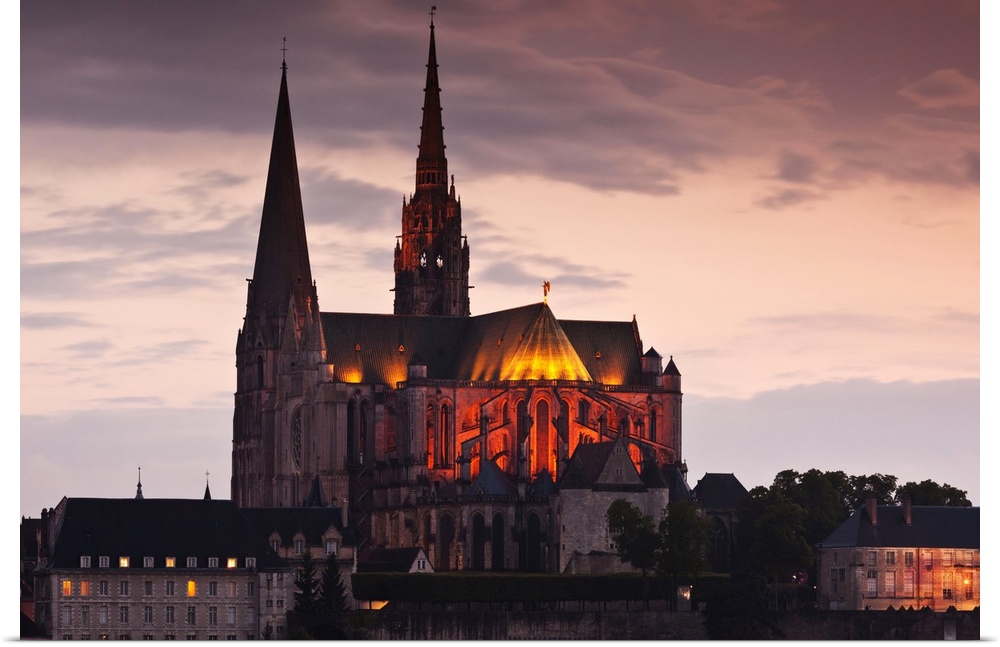 France, Centre Region, Eure et Loir Department, Chartres, Chartres Cathedral, elevated view, dusk