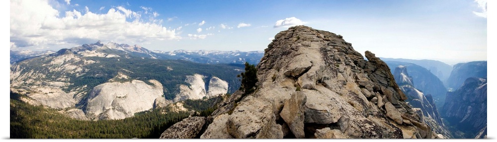 The narrow rocky pathway to the summit of Cloud's Rest in Yosemite National Park highlight the stunning geography and the ...