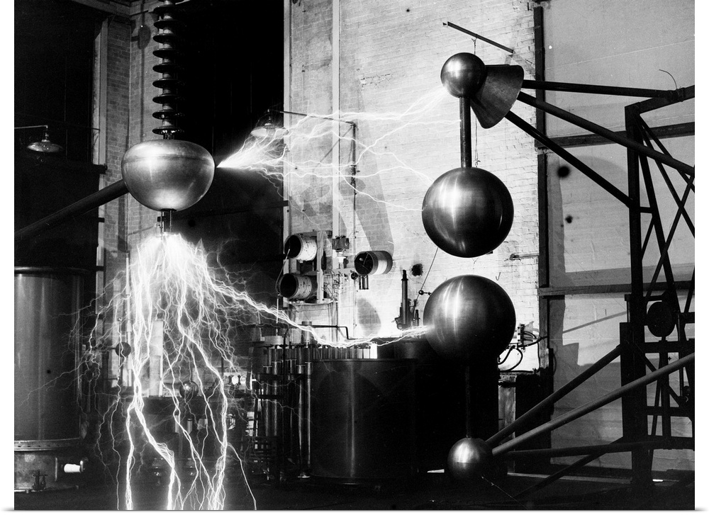 Electricity Generated in Laboratory --- Image by .. Hulton-Deutsch Collection/CORBIS