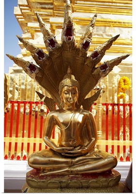 golden buddha at doi suteph temple