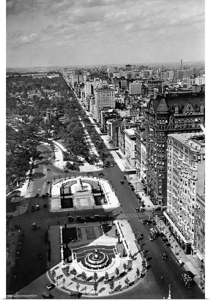 A view of Grand Army Plaza and Fifth Avenue along Central Park. ca. 1922, New York City.