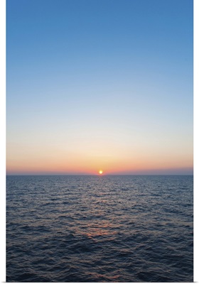 Greece, Aegean Sea horizon at sunset