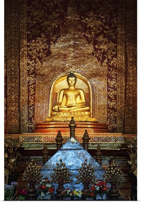 interior of wat phra singh temple