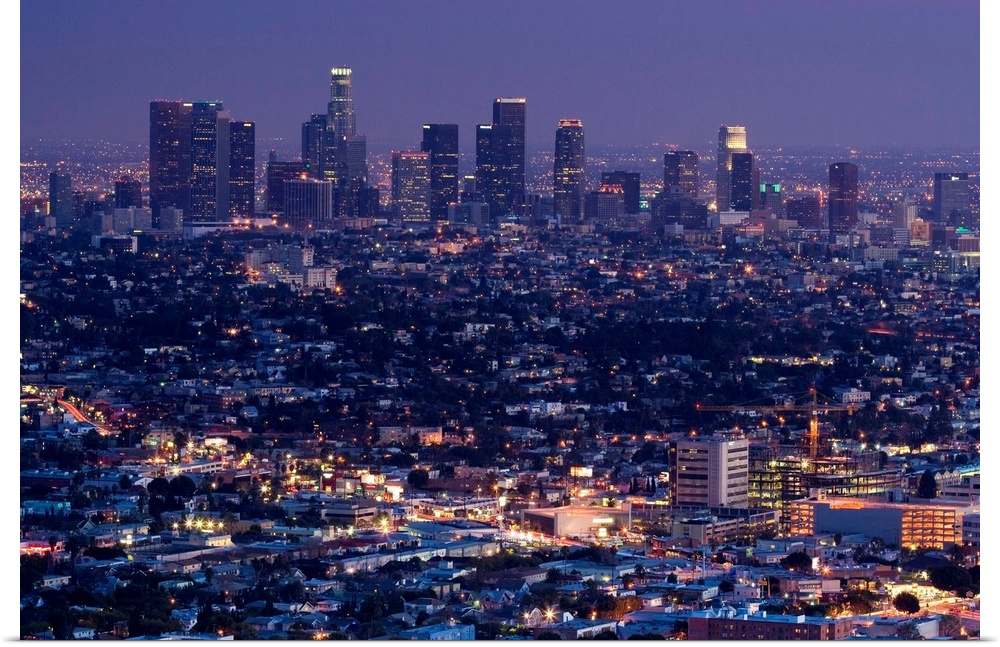 Downtown los angeles at dusk, from Griffith Park.