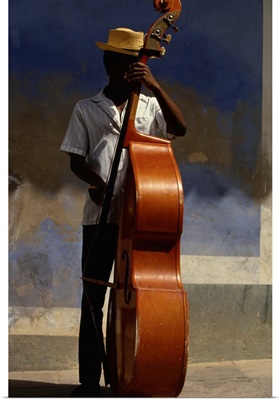 Man with a Jazz Bass, Trinidad in Cuba