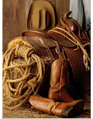 Photo, saddle, rope, boots and hat, Color