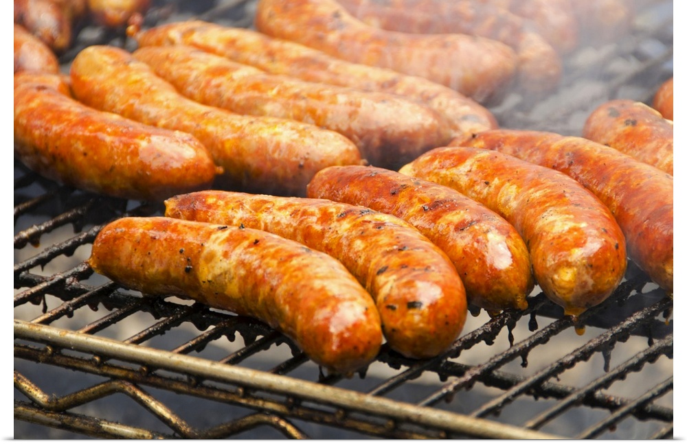 USA, New York, New York City, SaUSAges on barbeque