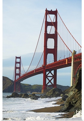 USA, California, San Francisco, Golden Gate Bridge and Baker Beach