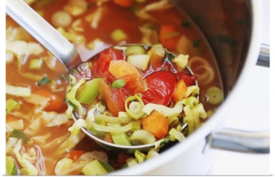 Vegetable soup fresh from the pan