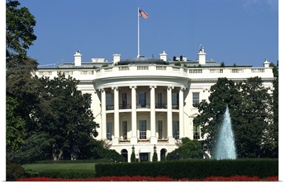 White House exterior and grounds