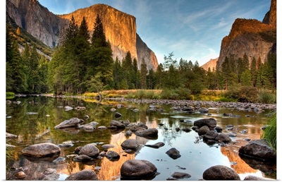 Yosemite valley in the Merced river