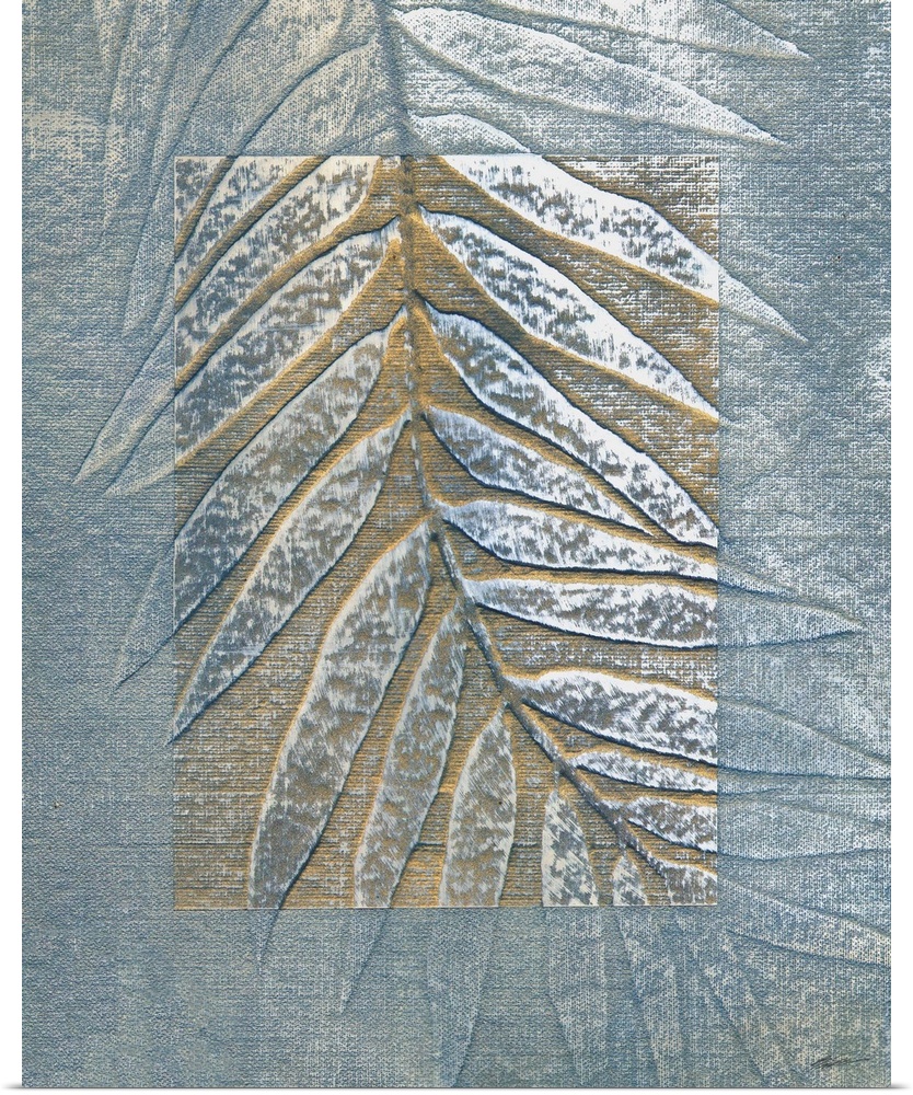 Embossed palm leaf with subtle metallic accents.