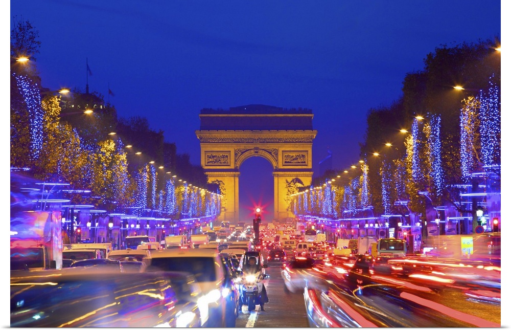 Arc De Triomphe And Xmas Decorations, Avenue des Champs-Elysees,  Paris, France, Western Europe.