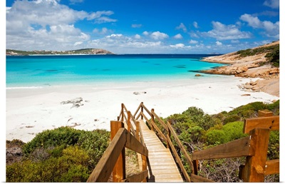 Australia, Western Australia, Esperance, Boardwalk leading down to Blue Haven Beach
